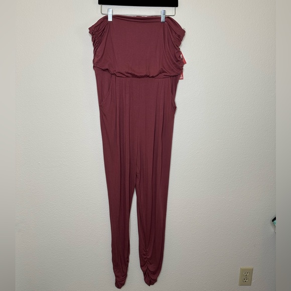 Baggy, Maroon Jumpsuit Romper - Picture 2 of 13